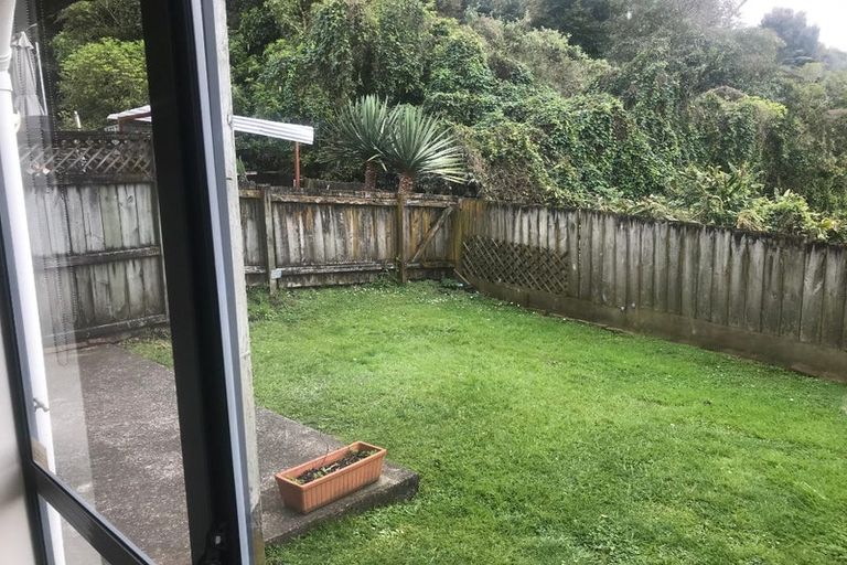 Photo of property in 8/61a Birkdale Road, Birkdale, Auckland, 0626