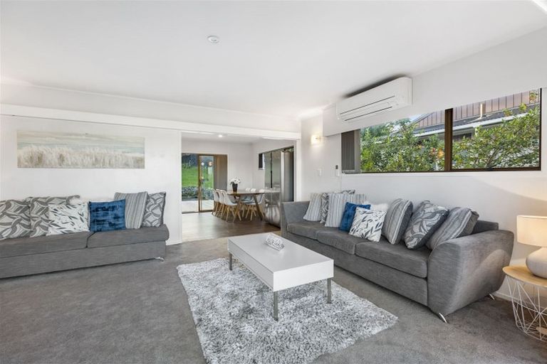 Photo of property in 54 Meadowvale Avenue, Forrest Hill, Auckland, 0620