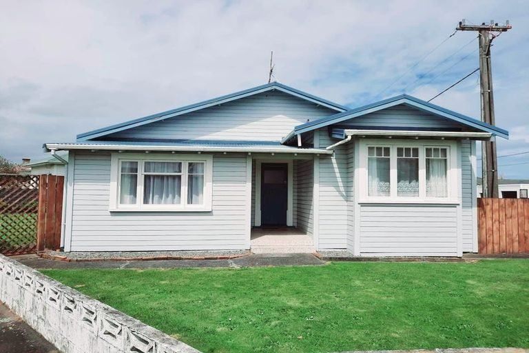 Photo of property in 369 High Street, Hawera, 4610