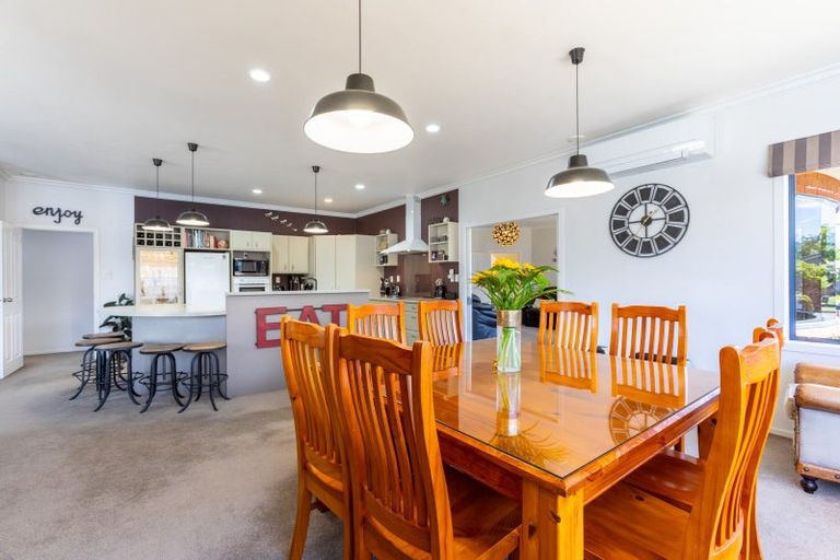 Photo of property in 122 Guy Street, Dannevirke, 4930