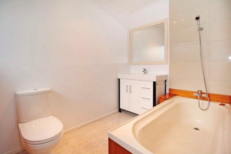 Photo of property in 2/5 Huia Road, Papatoetoe, Auckland, 2025