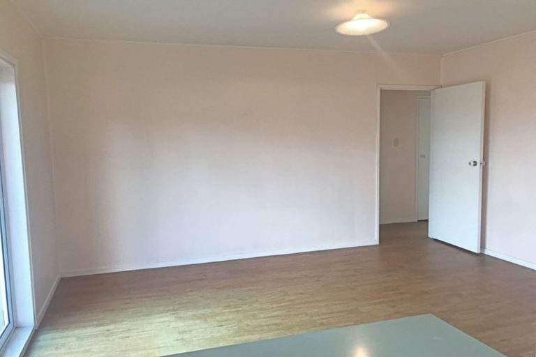 Photo of property in 11 Walworth Avenue, Pakuranga Heights, Auckland, 2010