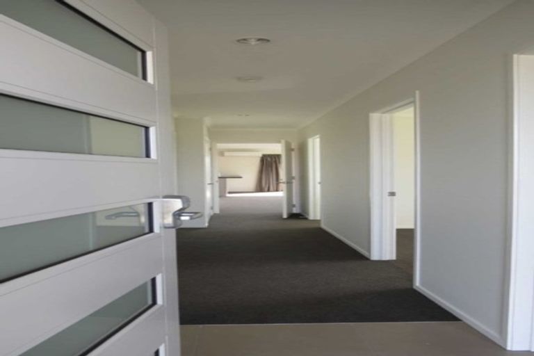 Photo of property in 61 Farnborough Way, Rolleston, 7615