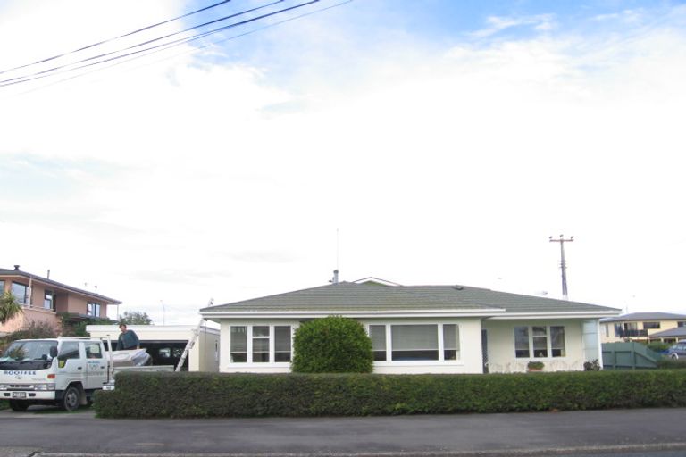 Photo of property in 42 Charles Street, Westshore, Napier, 4110