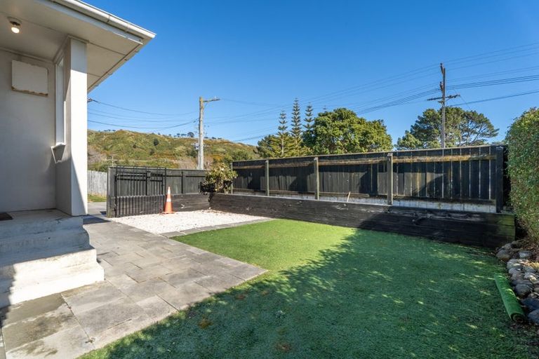 Photo of property in 101 Sievers Grove, Cannons Creek, Porirua, 5024