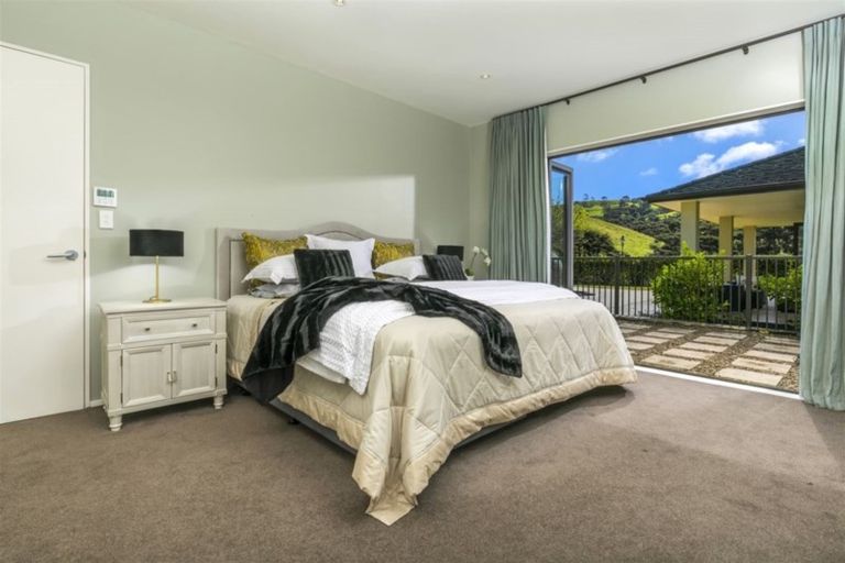 Photo of property in 1030 Peak Road, Helensville, 0875