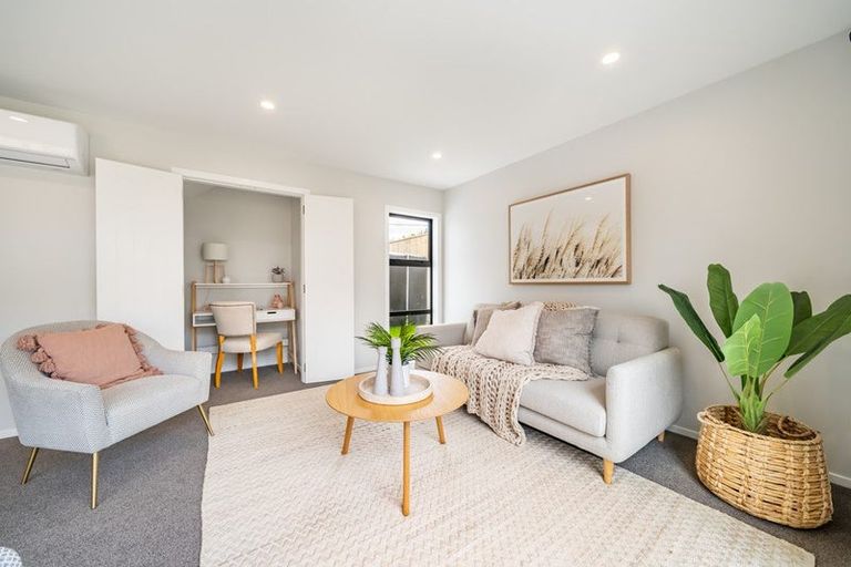 Photo of property in 42b Moeraki Road, Maoribank, Upper Hutt, 5018