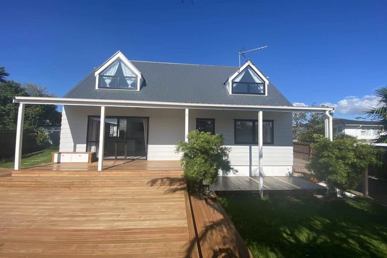 Photo of property in 2/27 Cherry Road, Bucklands Beach, Auckland, 2014