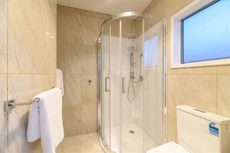 Photo of property in 2/7 James Road, Manurewa, Auckland, 2102