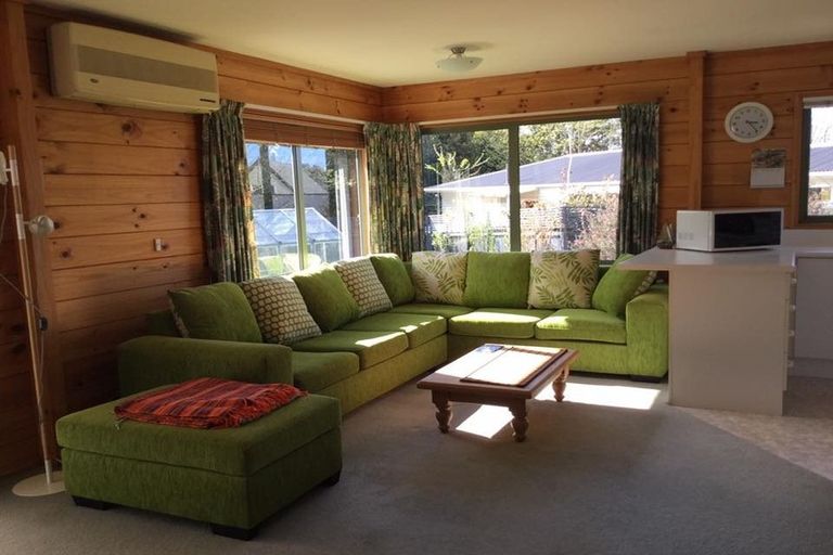 Photo of property in 60a Kaurilands Road, Titirangi, Auckland, 0604