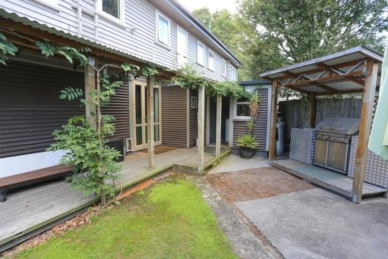 Photo of property in 25 Guildford Street, Burnside, Christchurch, 8053