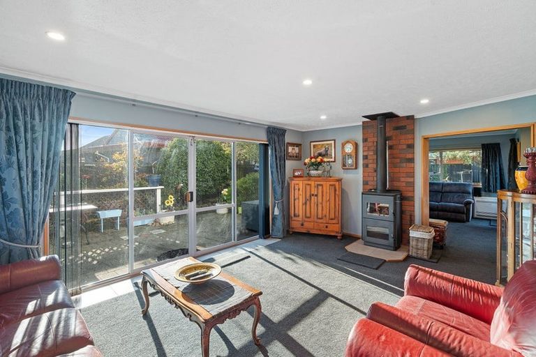 Photo of property in 15 Arkwright Place, Halswell, Christchurch, 8025