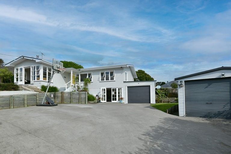 Photo of property in 7 Karaka Street, Helensville, 0800