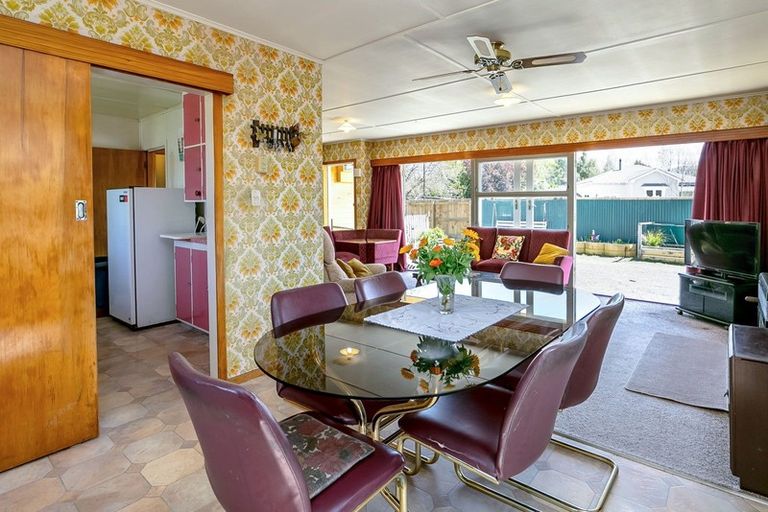 Photo of property in 76 Kuratawhiti Street, Greytown, 5712