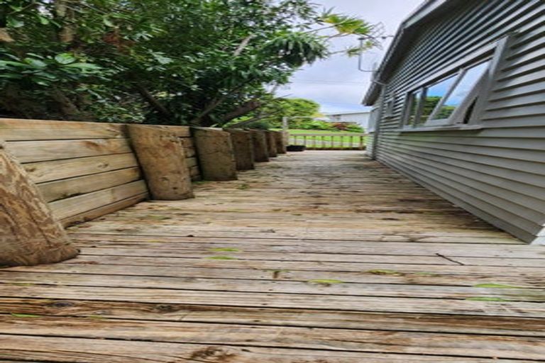 Photo of property in 38 Newhaven Terrace, Mairangi Bay, Auckland, 0630