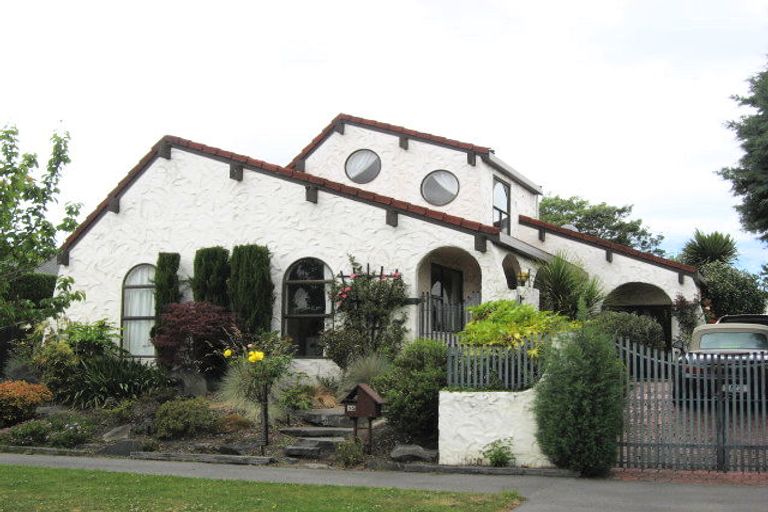 Photo of property in 15 Hawkswood Place, Avonhead, Christchurch, 8042