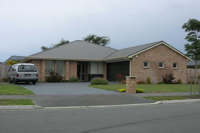 Photo of property in 14 Kohi Drive, Parklands, Christchurch, 8083