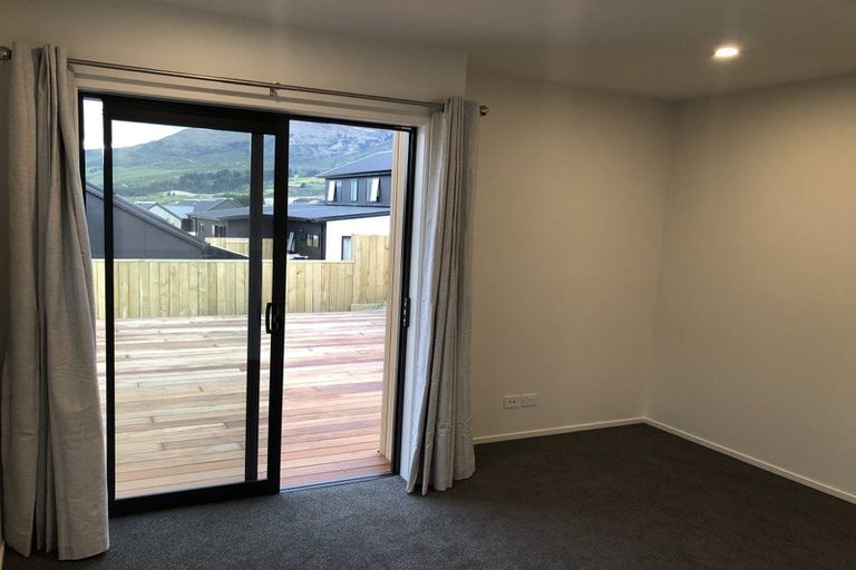 Photo of property in 15 Cheviot Street, Jacks Point, 9371