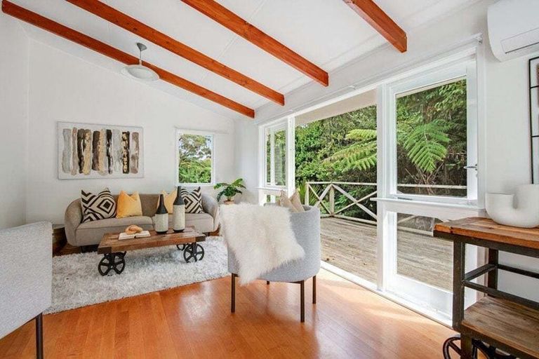 Photo of property in 1/24 Albany Highway, Greenhithe, Auckland, 0632