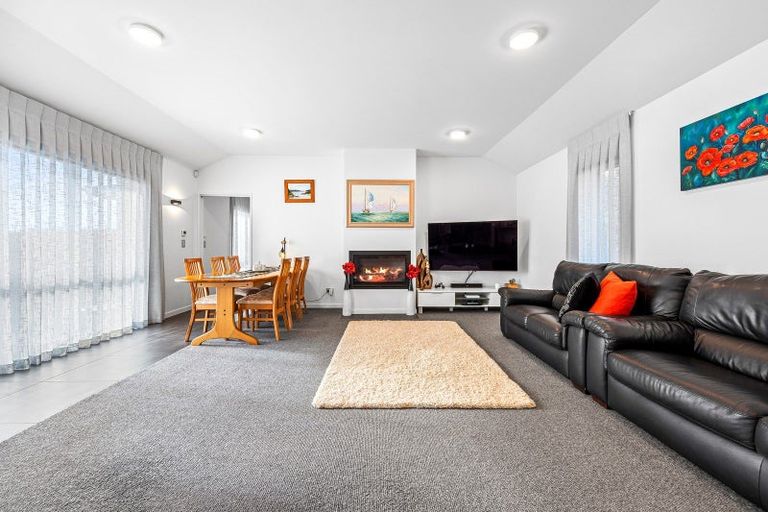 Photo of property in 6 Hallfield Drive, Ohoka, Kaiapoi, 7692