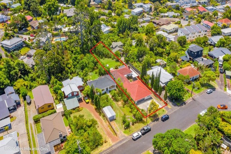 Photo of property in 48 Fairmount Road, Titirangi, Auckland, 0604