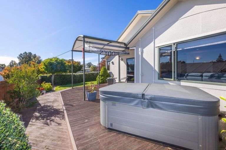 Photo of property in 1 Sunnyhills Avenue, Glenview, Hamilton, 3206