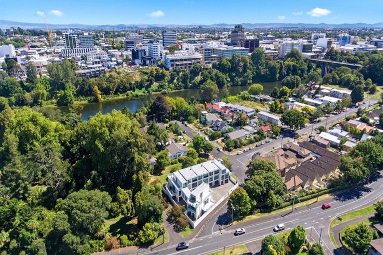 Photo of property in 1u2 Riro Street, Hamilton East, Hamilton, 3216