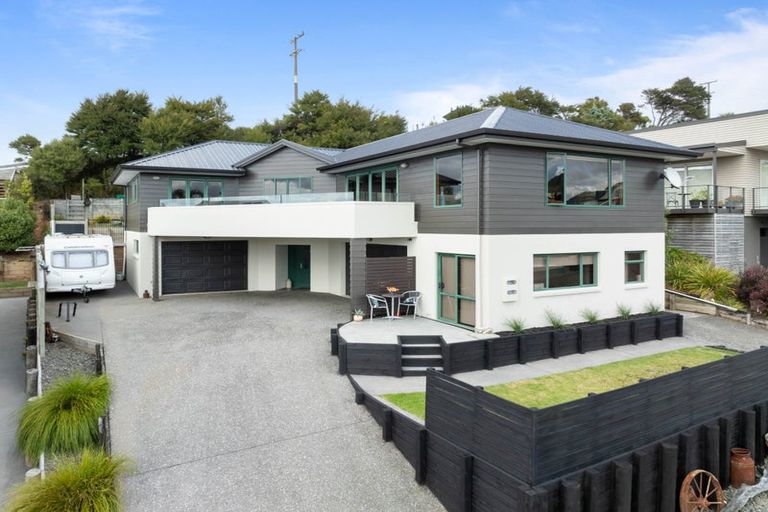 Photo of property in 111 Pacific View Drive, Whangamata, 3620