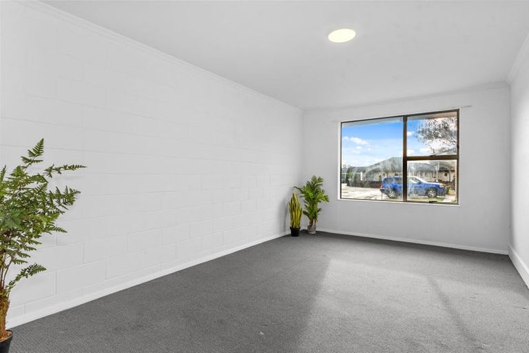 Photo of property in 12 Rutherford Street, Woolston, Christchurch, 8023