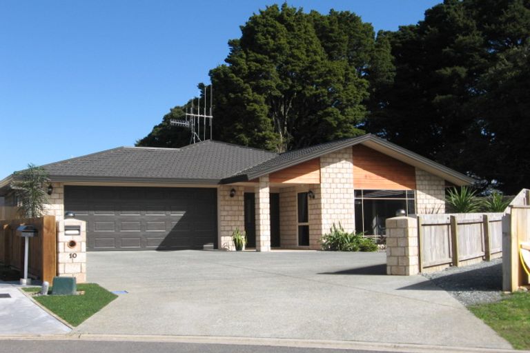Photo of property in 10 Sequoia Place, Te Kamo, Whangarei, 0112