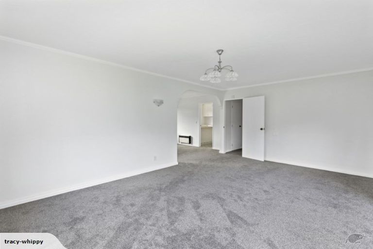 Photo of property in 27 Waddington Drive, Naenae, Lower Hutt, 5011