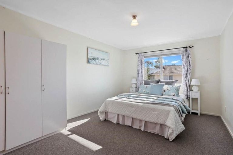 Photo of property in 56 Kohekohe Street, New Lynn, Auckland, 0600