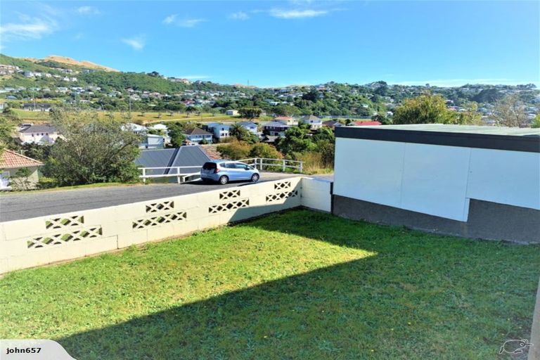 Photo of property in 37f2 Bould Street, Johnsonville, Wellington, 6037