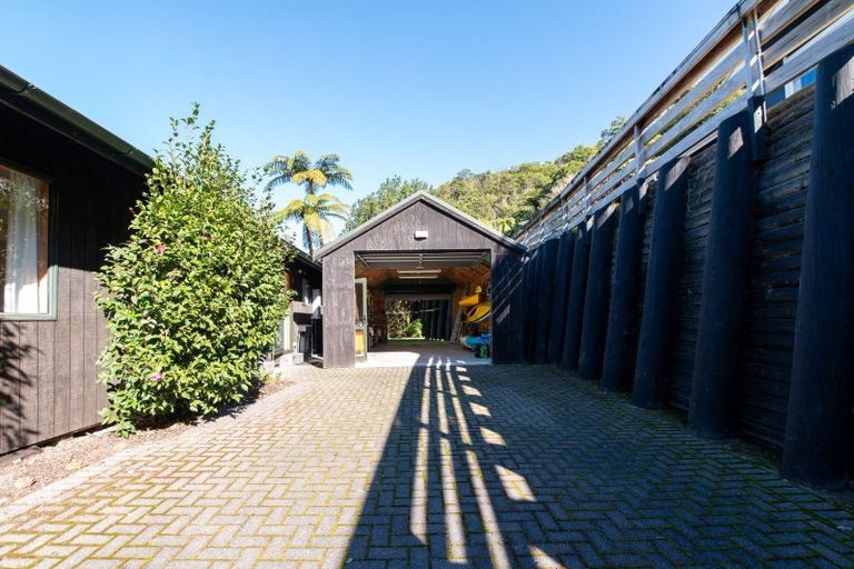 Photo of property in 240 Spencer Road, Lake Tarawera, Rotorua, 3076