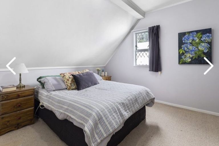 Photo of property in 9 Burnham Street, Seatoun, Wellington, 6022