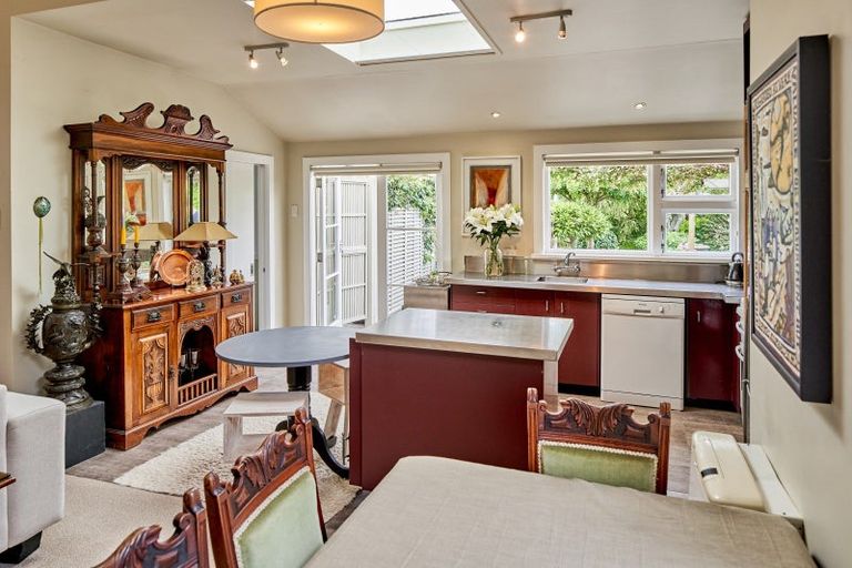 Photo of property in 93 Constable Street, Newtown, Wellington, 6021