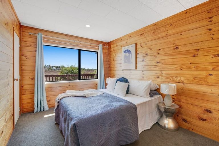 Photo of property in 7 Camilla Grove, Totara Vale, Auckland, 0629