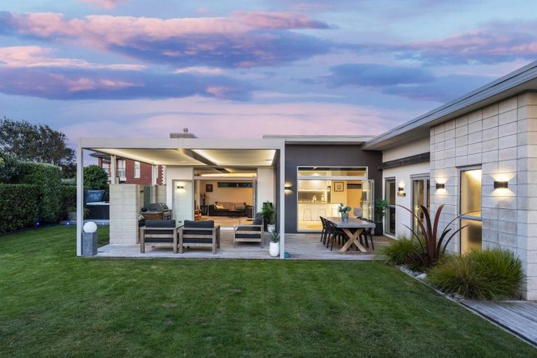 Photo of property in 101 Aston Drive, Waimairi Beach, Christchurch, 8083