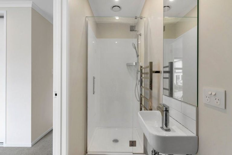 Photo of property in 36 Pennant Street, Long Bay, Auckland, 0630