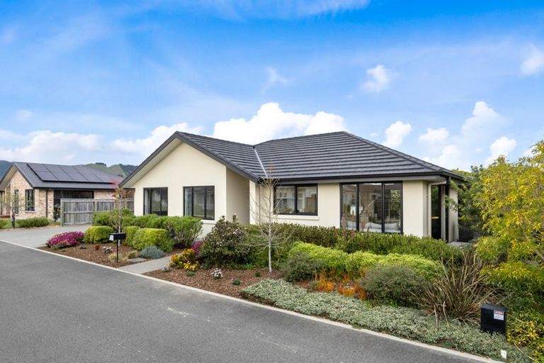 Photo of property in 12 Thomas Way, Brightwater, 7022