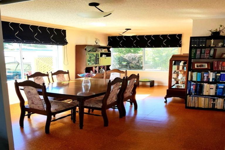 Photo of property in 10 Kukupa Grove, Heretaunga, Upper Hutt, 5018