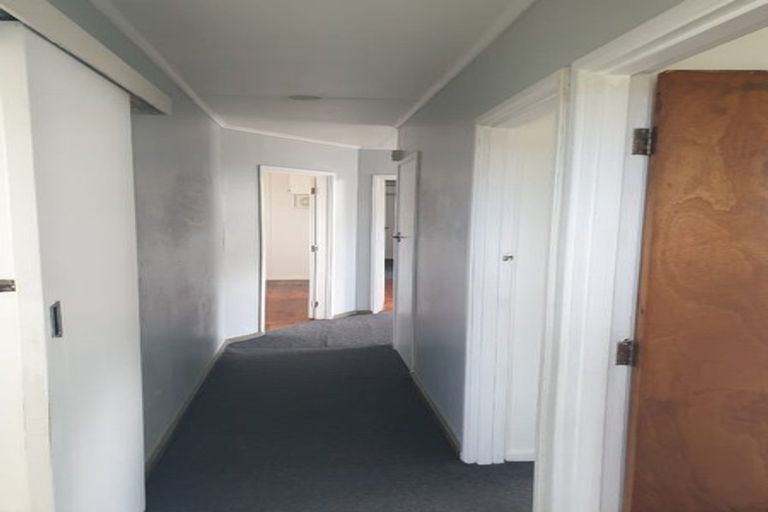 Photo of property in 44 Landon Avenue, Mangere East, Auckland, 2024