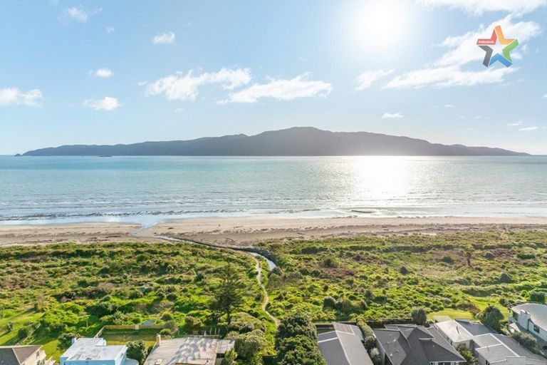Photo of property in 17 Nathan Avenue, Paraparaumu Beach, Paraparaumu, 5032
