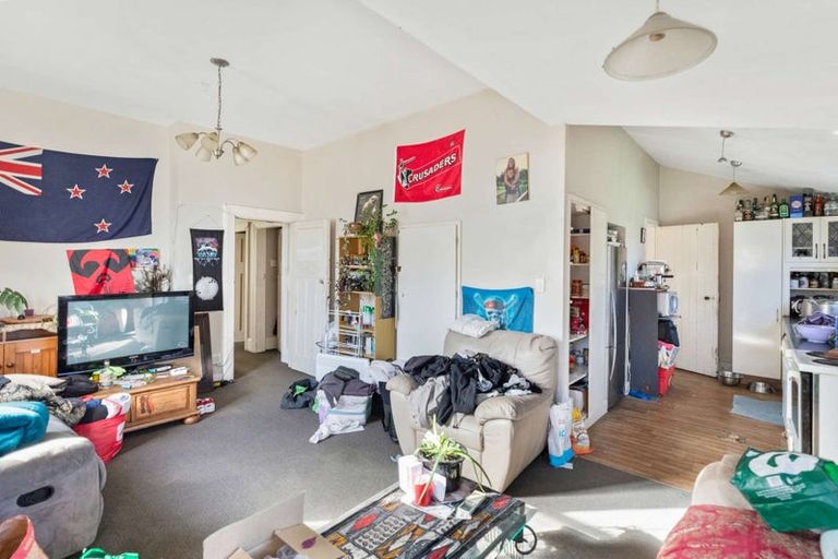 Photo of property in 16 Newcastle Street, Phillipstown, Christchurch, 8011