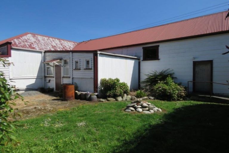 Photo of property in 69 Shiel Street, Reefton, 7830