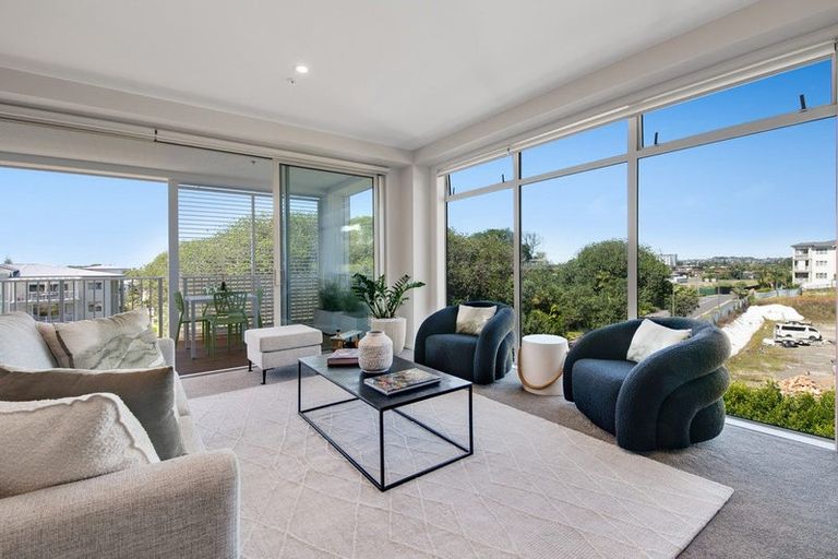 Photo of property in Eaves Bush Parade, Orewa, 0931