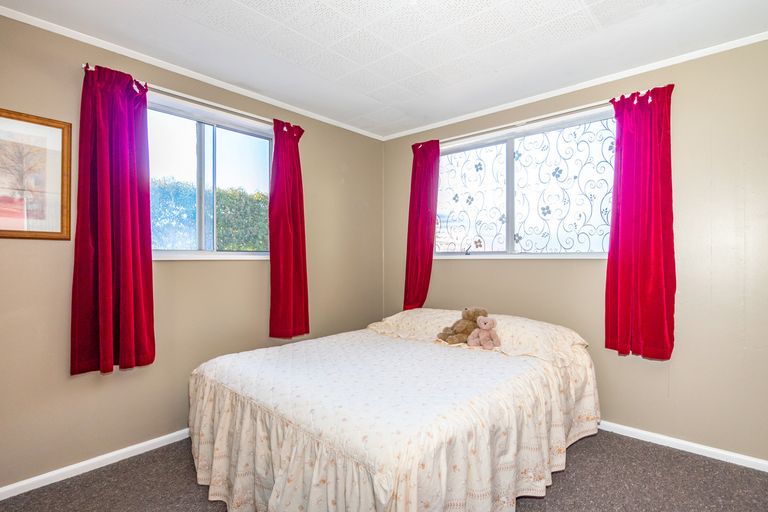 Photo of property in 98 Acacia Drive, Levels, Timaru, 7973