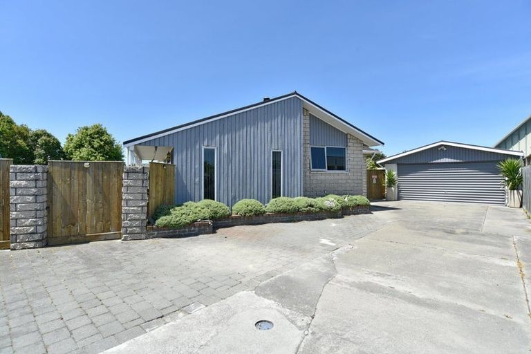 Photo of property in 10 Martyn Street, Rangiora, 7400