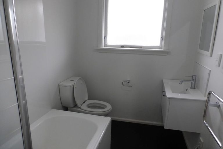 Photo of property in 2/32 Brittan Street, Linwood, Christchurch, 8011