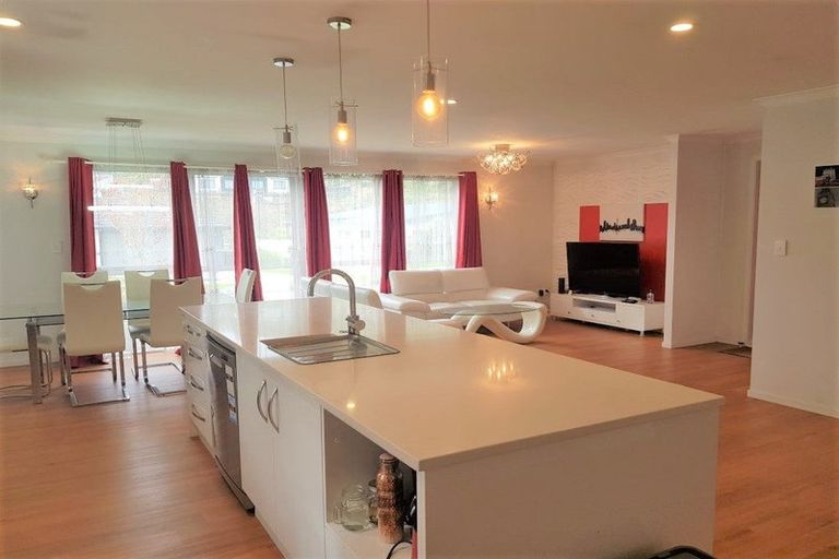 Photo of property in 17 Banks Boulevard, Whitby, Porirua, 5024